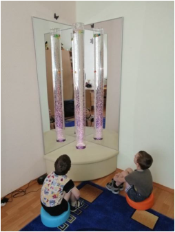 Детский зеркальный уголок с пузырьковой колонной